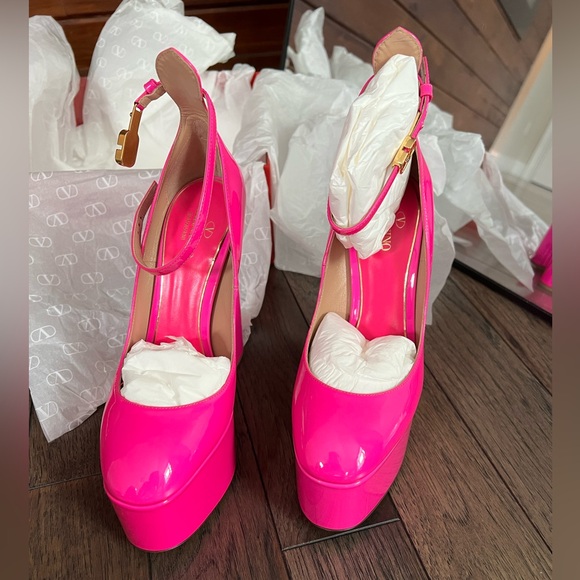 Valentino Garavani Tan-Go pumps - Picture 2 of 10